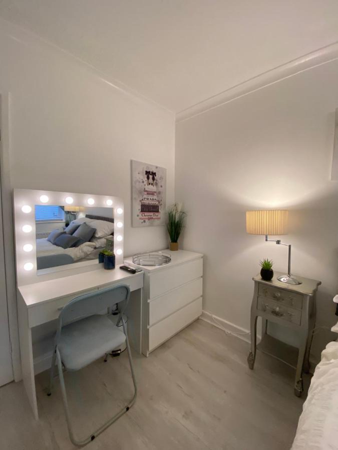 New…The Hottub House Blackpool Pleasure Beach Exteriör bild