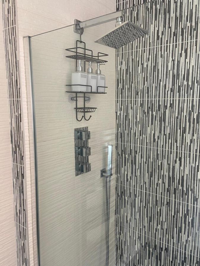 New…The Hottub House Blackpool Pleasure Beach Exteriör bild