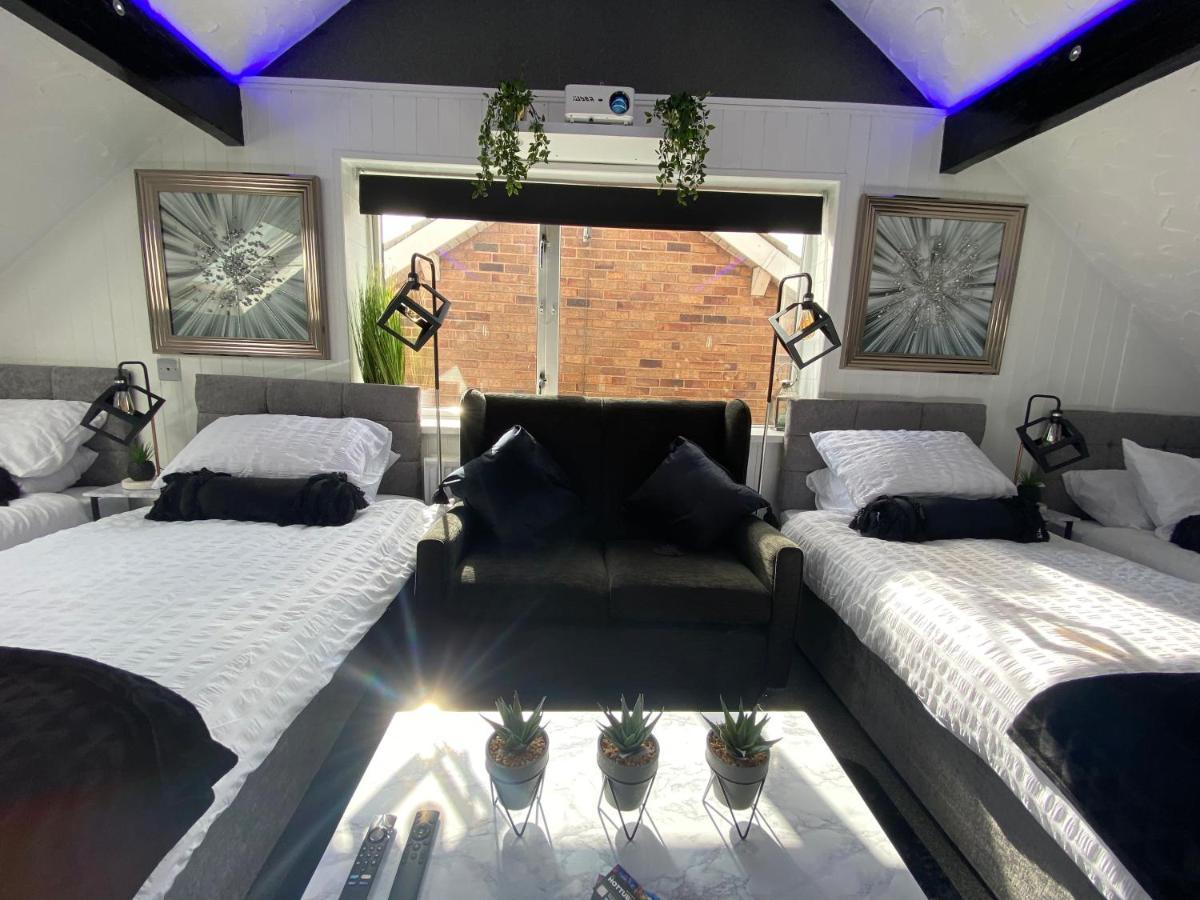 New…The Hottub House Blackpool Pleasure Beach Exteriör bild