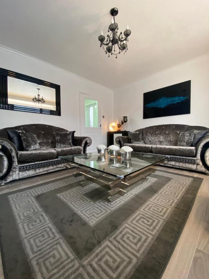 New…The Hottub House Blackpool Pleasure Beach Exteriör bild